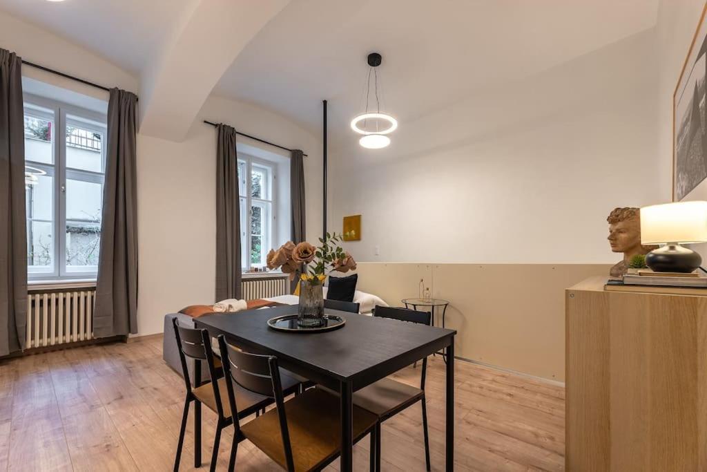Eclectic And Design Duplex In Prague Διαμέρισμα Εξωτερικό φωτογραφία
